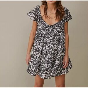 Urban‎ Outfitters Bea Gingham Floral Mini Dress Black White Short Sleeve Medium